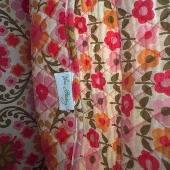 Vera Bradley Large Miller Tote - Retired Folkloric Pattern - Picture 8 of 8